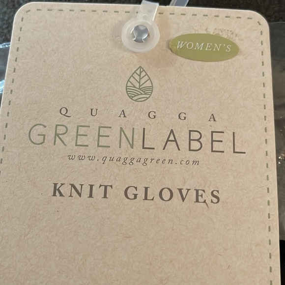 Quagga Green Label Black Gloves Sustainably Made women’s NWT - Picture 7 of 7